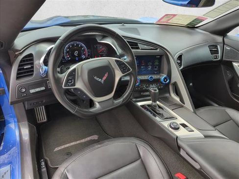 Used 2019 Chevrolet Corvette Stingray Convertible w/ 2LT Preferred Equipment Group RWD image 17