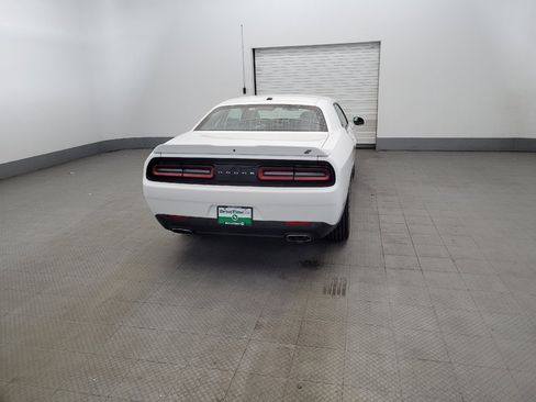 Used 2022 Dodge Challenger GT AWD/4WD image 7