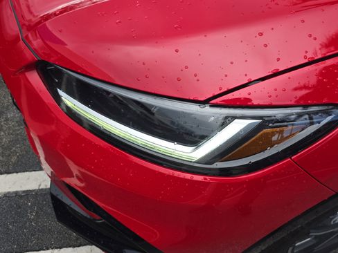 Certified 2023 Honda HR-V EX-L image 10