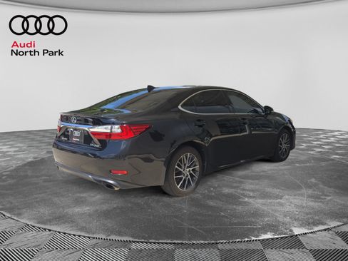Used 2016 Lexus ES 350 w/ Luxury Package w/Wood Trim FWD image 5