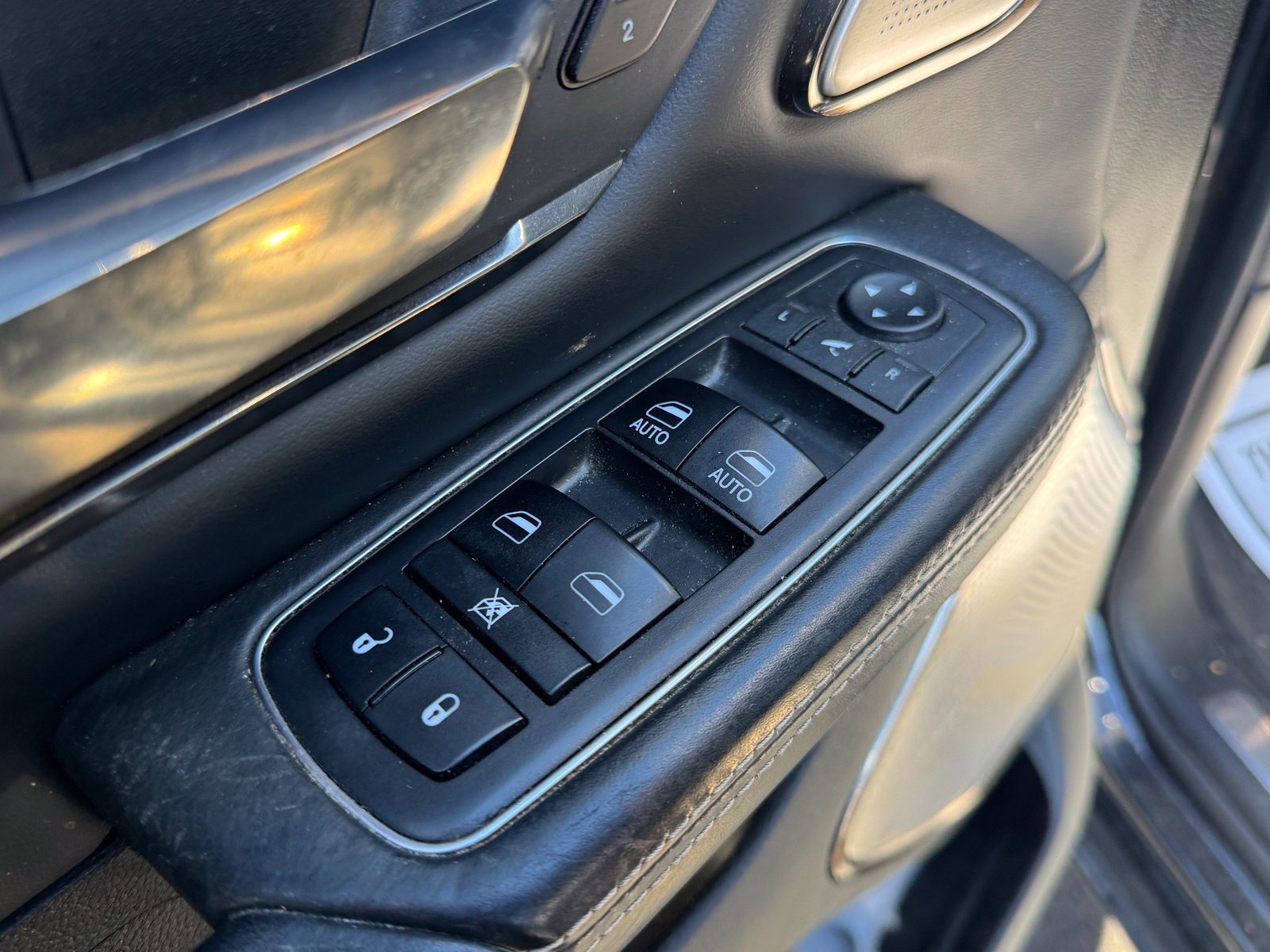 Used 2019 RAM 1500 Limited AWD/4WD image 12
