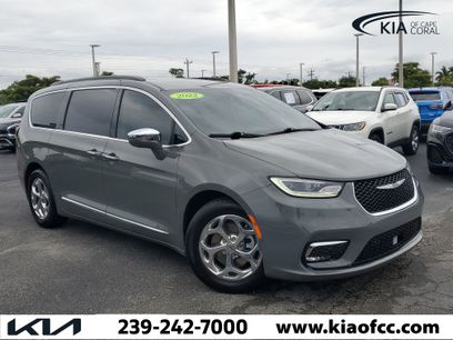 Used 2022 Chrysler Pacifica Limited