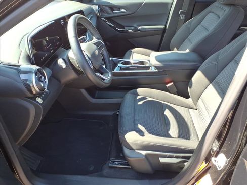Used 2025 Chevrolet Equinox LT AWD/4WD image 5