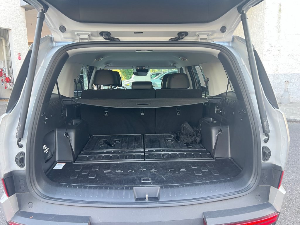 Used 2025 Hyundai Santa Fe SEL AWD/4WD image 19