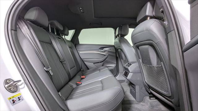 Used 2023 Audi e-tron Premium AWD/4WD image 16