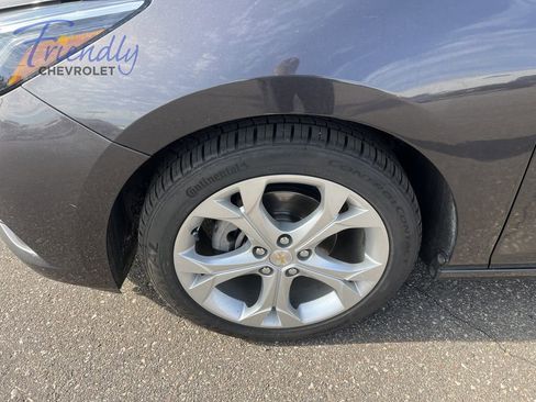 Certified 2017 Chevrolet Cruze Premier FWD image 4