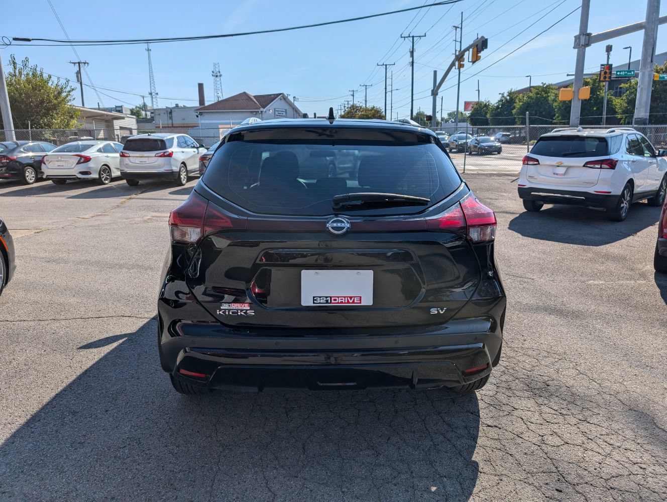 Used 2022 Nissan Kicks SV FWD image 7