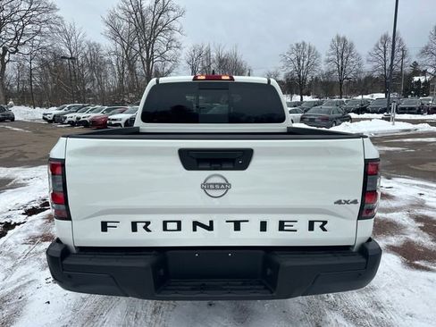 Used 2025 Nissan Frontier S w/ S Utility Package image 4