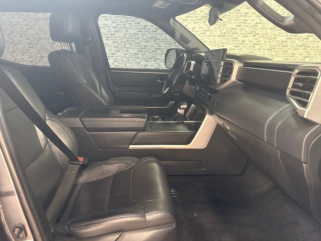 Used 2022 Toyota Tundra Platinum AWD/4WD image 10