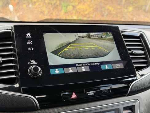 Used 2022 Honda Passport TrailSport image 8