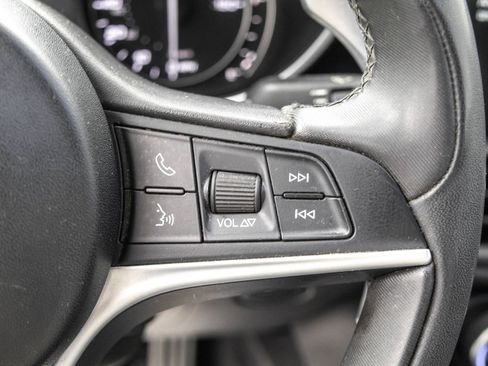 Used 2017 Alfa Romeo Giulia AWD w/ Sport Appearance Package image 22