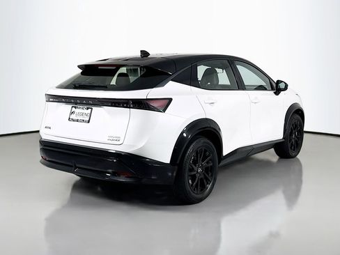 Used 2024 Nissan Ariya AWD image 5