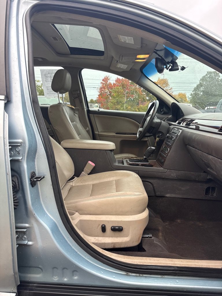 Used 2008 Ford Taurus Limited FWD image 11