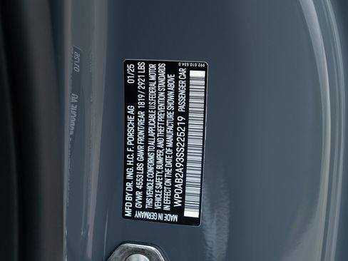 Used 2025 Porsche 911 Carrera 4 GTS image 37