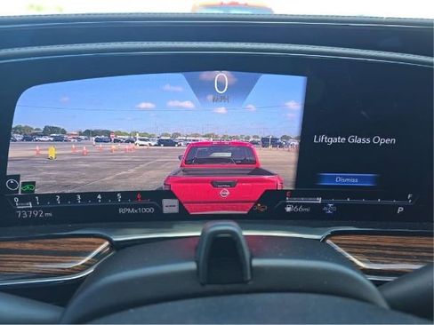 Used 2023 Cadillac Escalade Premium Luxury w/ Performance Package AWD/4WD image 8