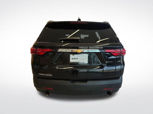 Used 2023 Chevrolet Traverse LS w/ Safety Package FWD image 5