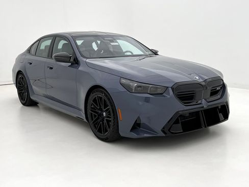 New 2026 BMW M5 Base w/ Carbon Package image 4