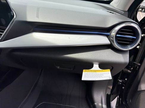 New 2026 Chevrolet Trax LT w/ Sunroof Package FWD image 32