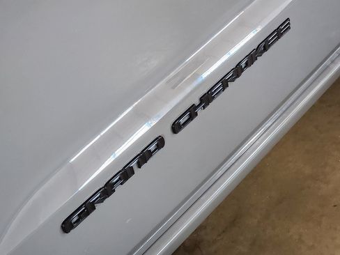 Used 2019 Jeep Grand Cherokee Altitude RWD image 25