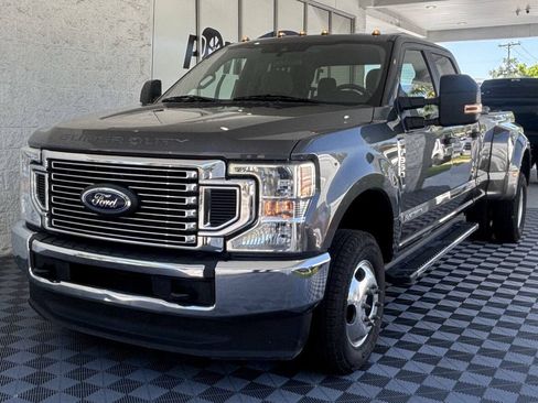 Used 2020 Ford F350 XL w/ STX Appearance Package AWD/4WD image 3
