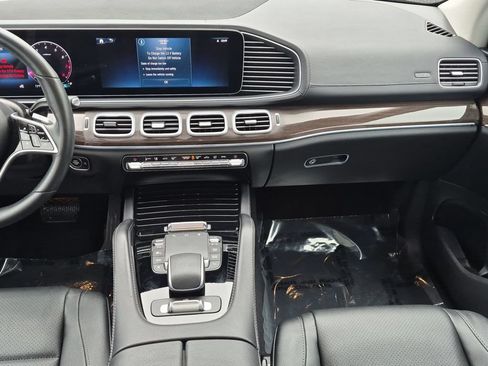 Used 2024 Mercedes-Benz GLS 450 4MATIC image 14