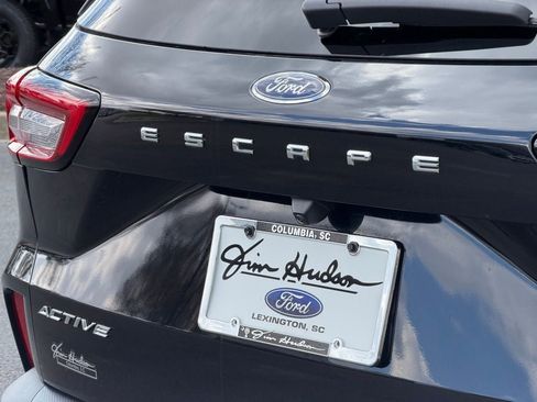 Used 2023 Ford Escape Active image 11