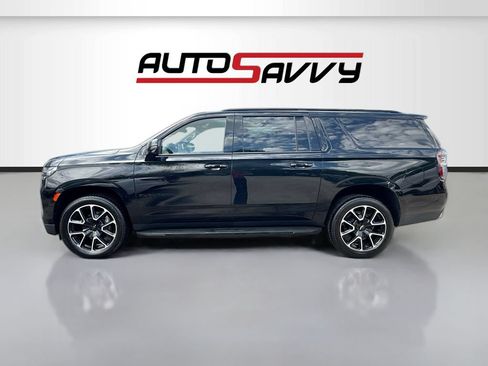 Used 2022 Chevrolet Suburban RST w/ Sport Performance Package AWD/4WD image 4