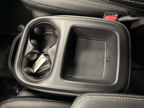 New 2026 Chrysler Pacifica Select AWD/4WD image 46