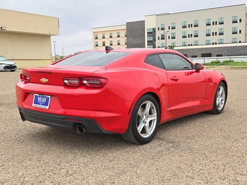 Used 2022 Chevrolet Camaro LT RWD image 5