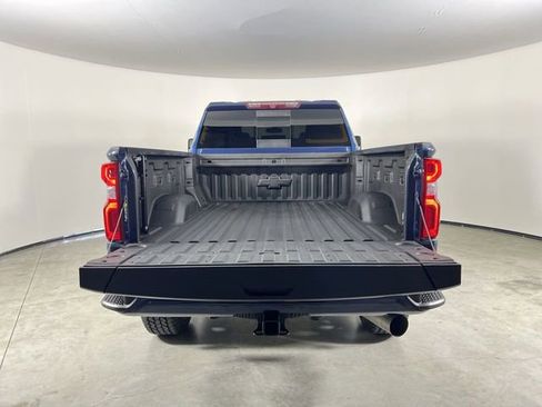 Used 2022 Chevrolet Silverado 2500 LTZ w/ LTZ Plus Package AWD/4WD image 26