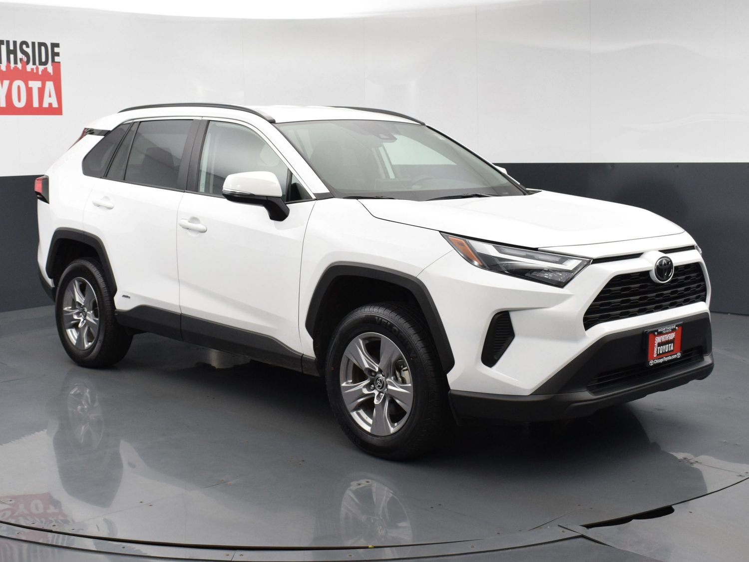Used 2025 Toyota RAV4 XLE AWD/4WD image 6
