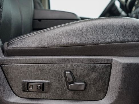 Used 2018 RAM 2500 Laramie w/ Sport Appearance Group AWD/4WD image 29