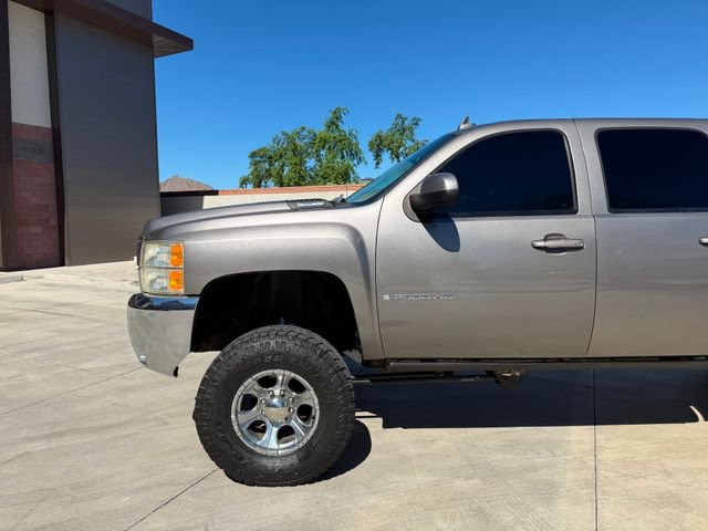 Used 2008 Chevrolet Silverado 2500 LTZ w/ Suspension Package, Off-Road AWD/4WD image 10