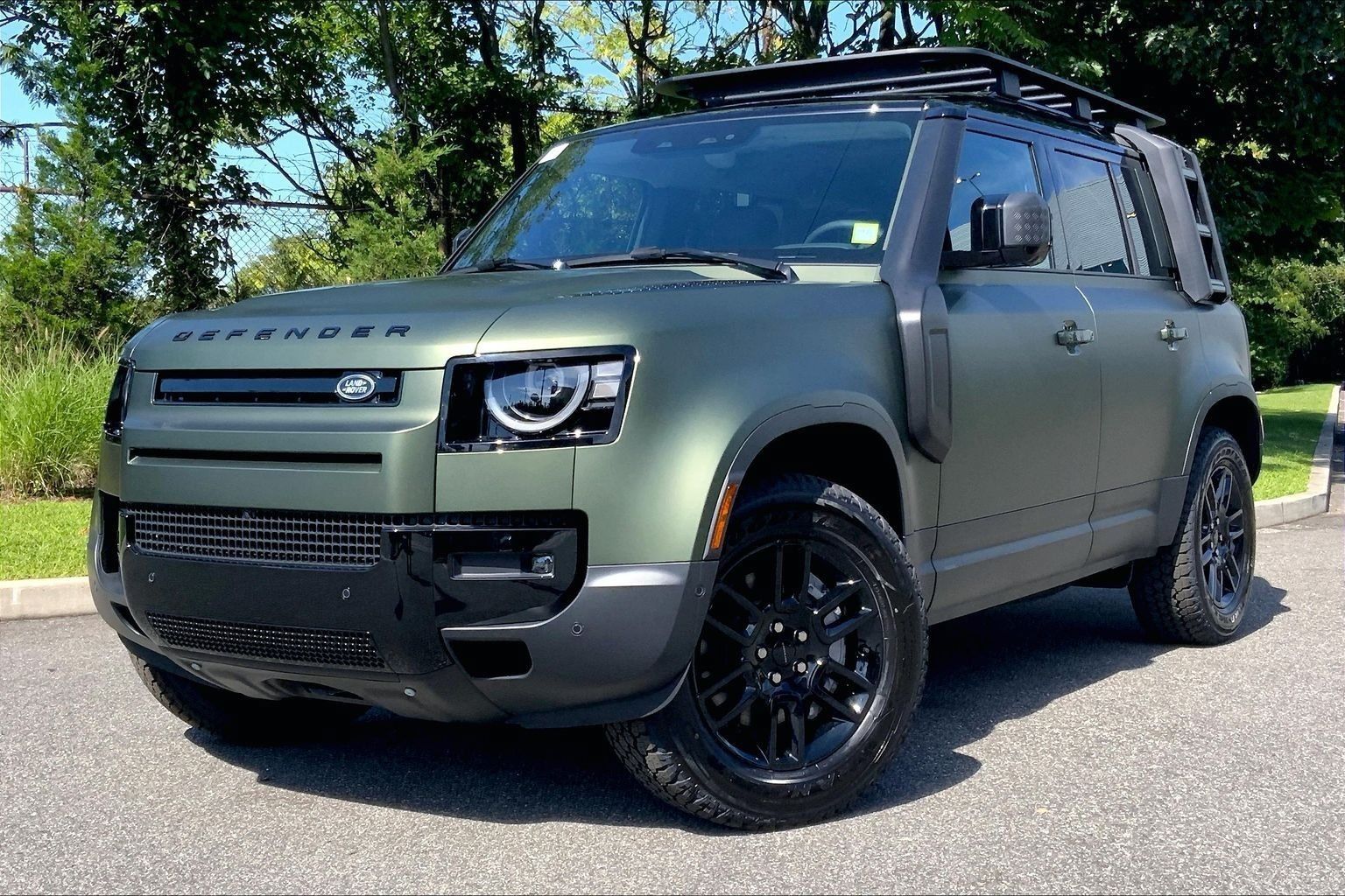 New 2026 Land Rover Defender 110 S AWD/4WD image 1