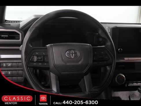 Certified 2025 Toyota Tacoma SR5 AWD/4WD image 7