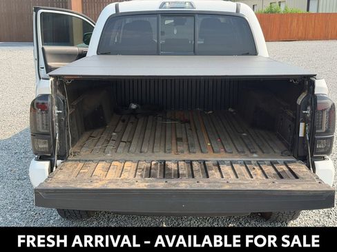 Used 2022 Toyota Tacoma SR w/ SR Convenience Package RWD image 7