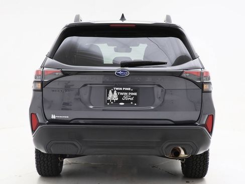 Used 2025 Subaru Forester Premium w/ Convenience Package #1 AWD/4WD image 8