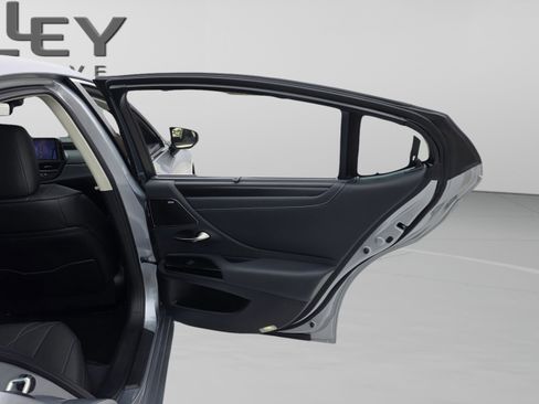 New 2025 Lexus ES 350 Ultra Luxury image 28
