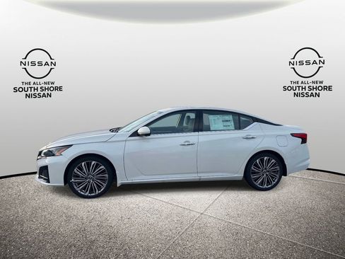 New 2025 Nissan Altima 2.5 SL FWD image 5
