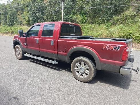 Used 2016 Ford F250 Lariat w/ Lariat Ultimate Package AWD/4WD image 4