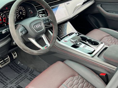 Used 2025 Audi RS Q8 performance AWD/4WD image 2