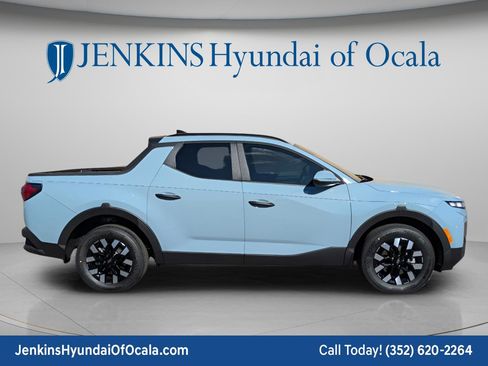 New 2026 Hyundai Santa Cruz SEL FWD image 2