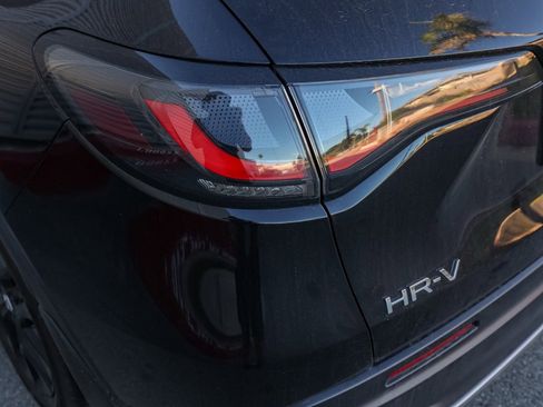 Used 2024 Honda HR-V Sport image 7