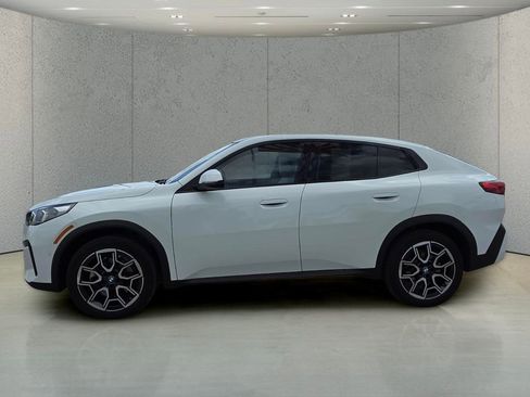 Used 2025 BMW X2 xDrive28i image 6