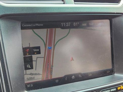 Used 2016 Ford Explorer XLT w/ Equipment Group 202A FWD image 14