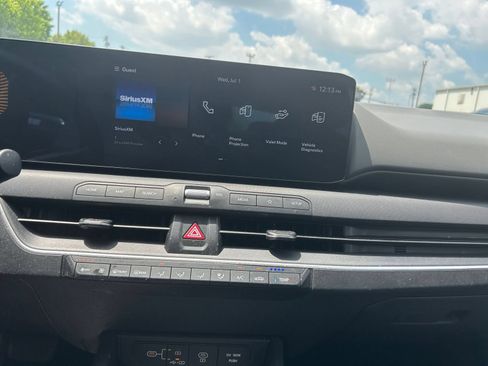 Used 2025 Kia K4 FWD image 17