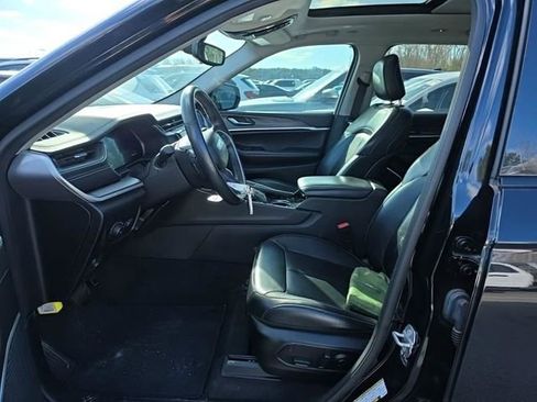 Used 2021 Jeep Grand Cherokee L Limited image 10