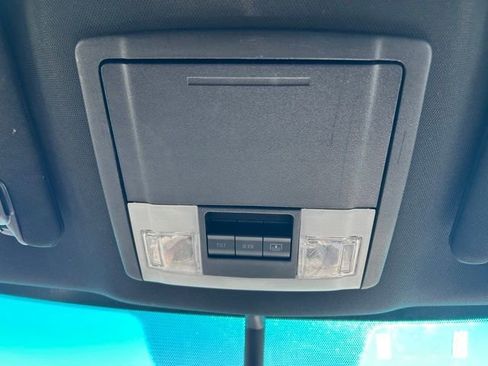 Used 2017 Ford Explorer XLT w/ Equipment Group 202A image 46