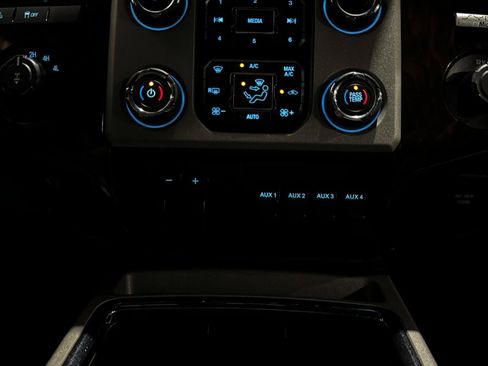 Used 2014 Ford F250 Platinum w/ FX4 Off-Road Package AWD/4WD image 35