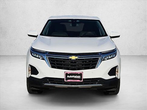 Used 2024 Chevrolet Equinox LT AWD/4WD image 2